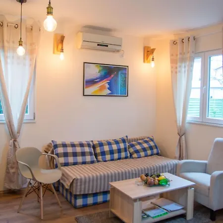 Inna Apartment