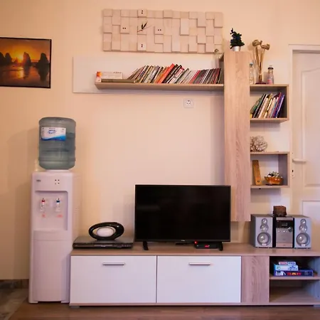 Inna Apartment *